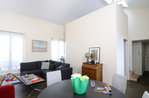 Duplex F
