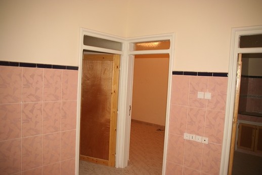 خاص بالمؤسسات : منزل من 3 طوابق به 8 شقق للكراء 
