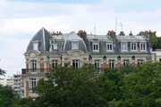 http://picasaweb.google.fr/denys.rousseau/HaussmannFaAdes/photo?authkey=heIQADs5NJU#s5045823046703413250