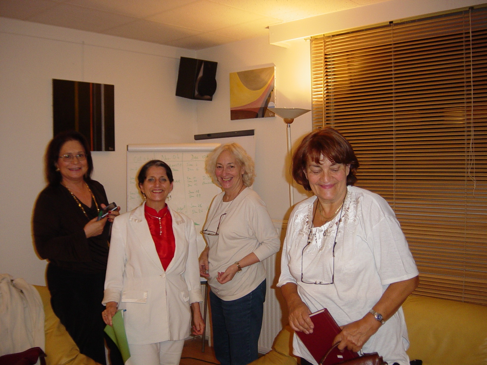 Annie, Shanan, Julie et Nicole sept 2004 Annie, Shanan, Julie et Nicole sept 2004