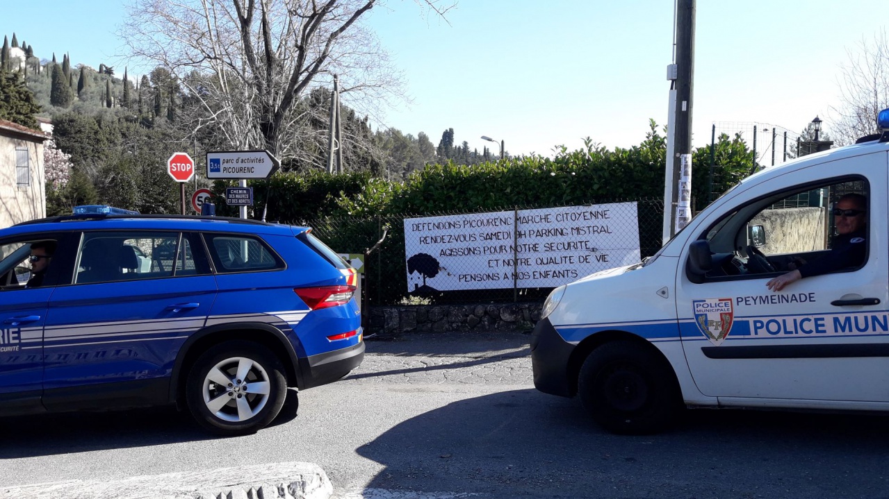 Escort Gendarmerie-Police1