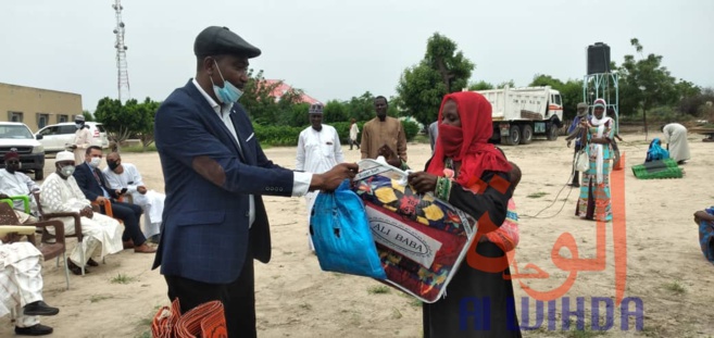 Tchad : des bonnes volontés dépêchent une assistance aux sinistrés d'inondations du Hadjer Lamis Tchad : des bonnes volontés dépêchent une assistance aux sinistrés d'inondations du Hadjer Lamis
