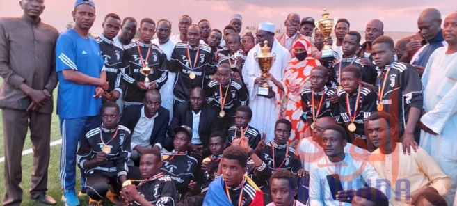 Tchad : l'équipe Al Abbassia, vainqueur du championnat U15, accueillie triomphalement à Abéché Tchad : l'équipe Al Abbassia, vainqueur du championnat U15, accueillie triomphalement à Abéché
