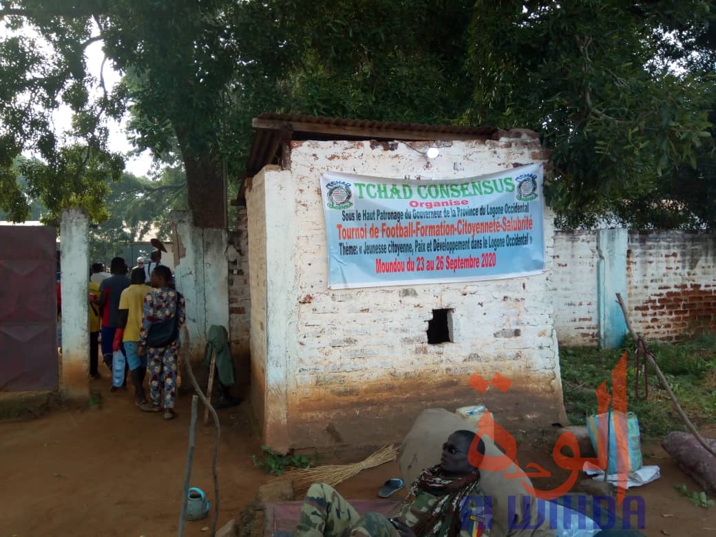 Tchad : à Moundou, la jeunesse et l'armée main dans la main pour la salubrité. © Golmem Ali/Alwihda Info