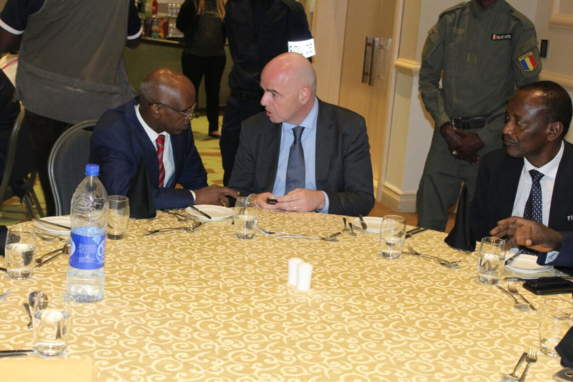 Tchad : La visite en images du patron de la FIFA Tchad : La visite en images du patron de la FIFA