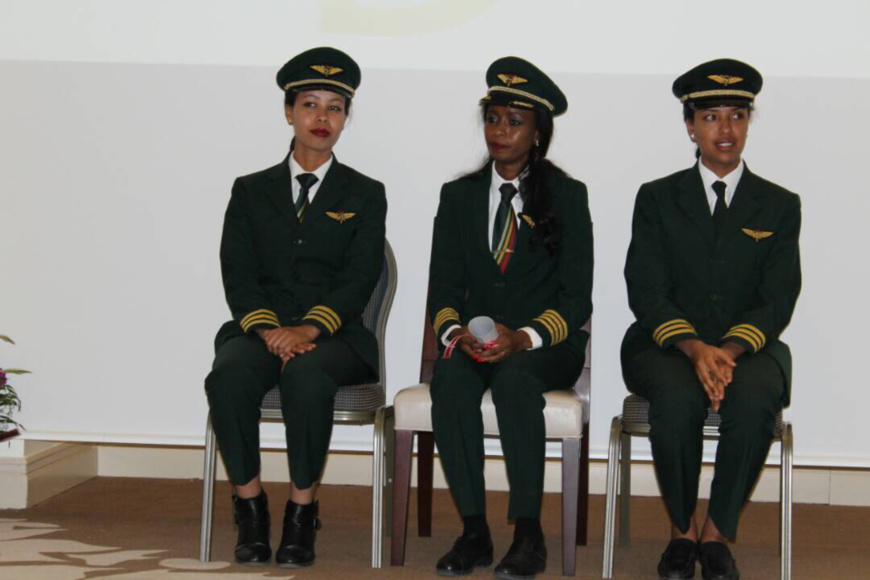 Tchad : "Nous sommes très fiers de voir une femme commandant de bord", Amssadene Maide Hangata Tchad : "Nous sommes très fiers de voir une femme commandant de bord", Amssadene Maide Hangata