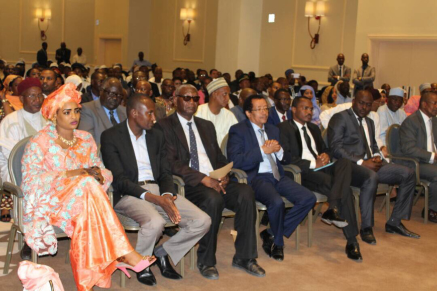 Tchad : Hinda Déby dissipe les "clichés et préjugés faux, fanés et préfabriqués" sur la femme Tchad : Hinda Déby dissipe les "clichés et préjugés faux, fanés et préfabriqués" sur la femme