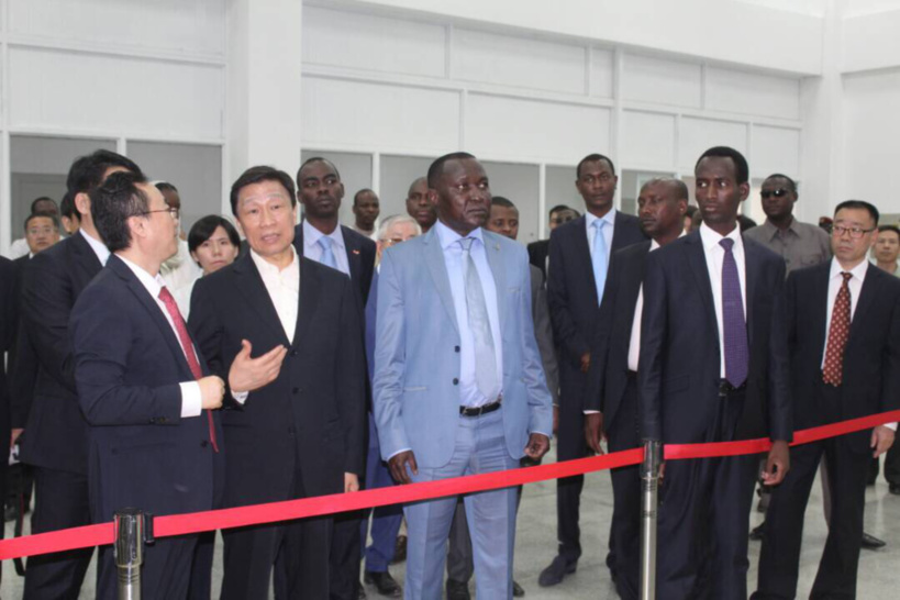Tchad : Visite du vice-président Chinois à la Raffinerie de Djaramaya Tchad : Visite du vice-président Chinois à la Raffinerie de Djaramaya