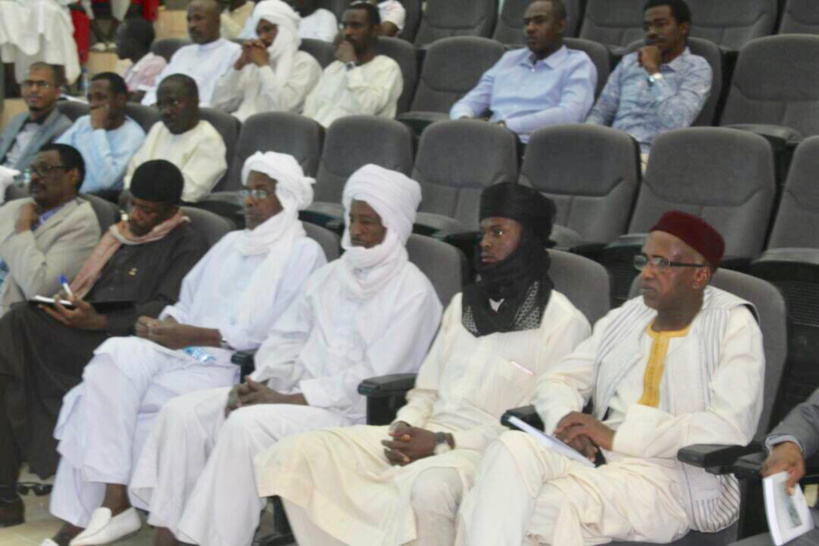 Tchad : Brahim Guihini présente son ouvrage « Abéché, ville de ma mère » Tchad : Brahim Guihini présente son ouvrage « Abéché, ville de ma mère »