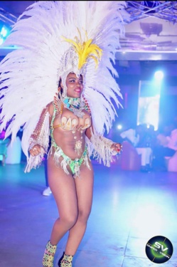 La révélation artistique 2017 de l'Afrikan Zik à l’Arena de Genève. La révélation artistique 2017 de l'Afrikan Zik à l’Arena de Genève.