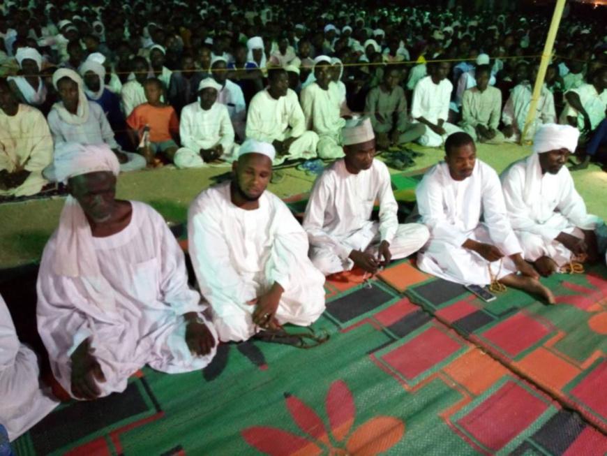 Abéché : géant rassemblement des musulmans au 17e jour du Ramadan Abéché : géant rassemblement des musulmans au 17e jour du Ramadan
