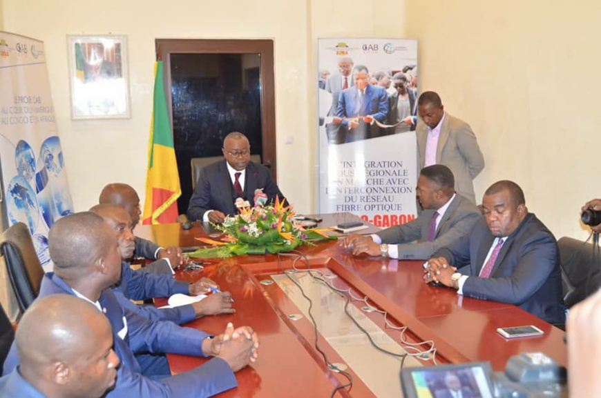 Le ministre Léon Juste Ibombo, au cours de la conférence de presse.