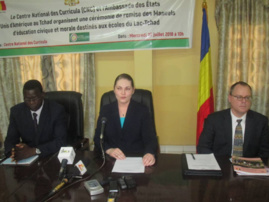 Les Etats-Unis financent des manuels d’éducation pour lutter contre la radicalisation au Lac Tchad Les Etats-Unis financent des manuels d’éducation pour lutter contre la radicalisation au Lac Tchad