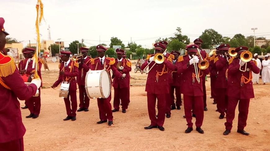En images : défilé militaire du 11 août à Abéché En images : défilé militaire du 11 août à Abéché