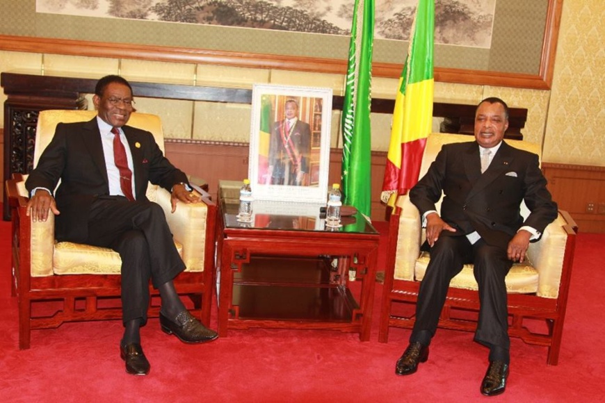 Sassou N'guesso et Obiang Nguema au cours de leur échange. Sassou N'guesso et Obiang Nguema au cours de leur échange.