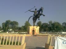 Débats autour des statuettes : Plus de 400 plaintes contre la Mairie