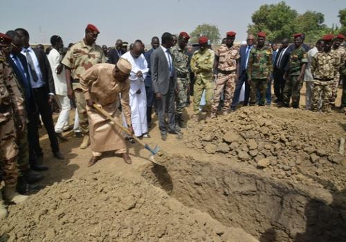Le Tchad rend hommage à ses soldats tués au Mali
