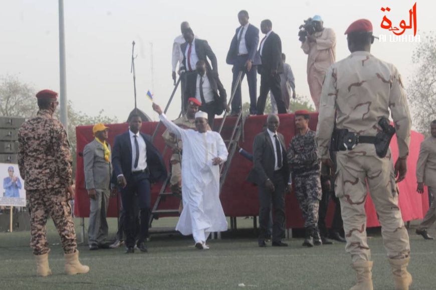 Tchad : des partis politiques menacés de dissolution par la majorité Tchad : des partis politiques menacés de dissolution par la majorité