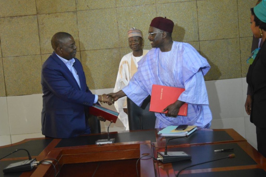 Le Tchad signe un accord avec l'Angola pour l'exportation de viande. © PR Le Tchad signe un accord avec l'Angola pour l'exportation de viande. © PR