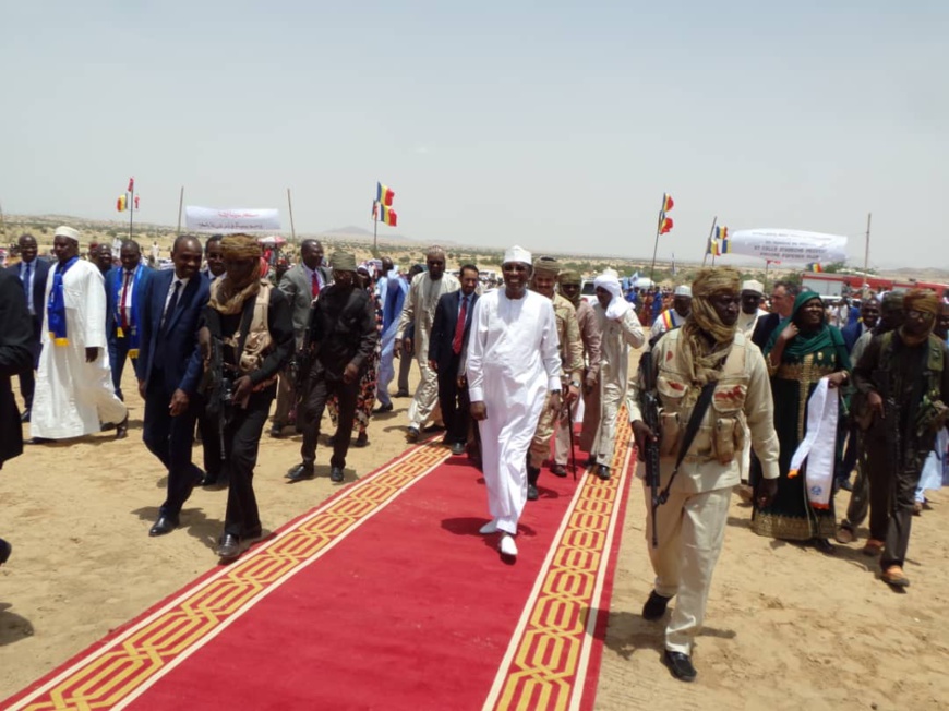 En images : visite du président de la République à Abéché