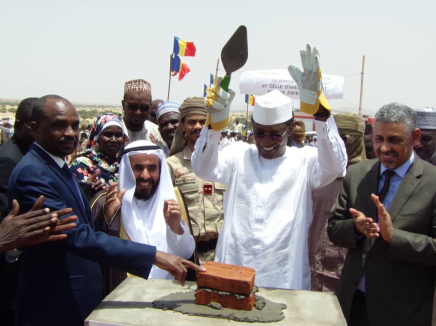 En images : visite du président de la République à Abéché