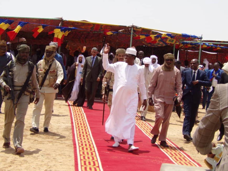 En images : visite du président de la République à Abéché