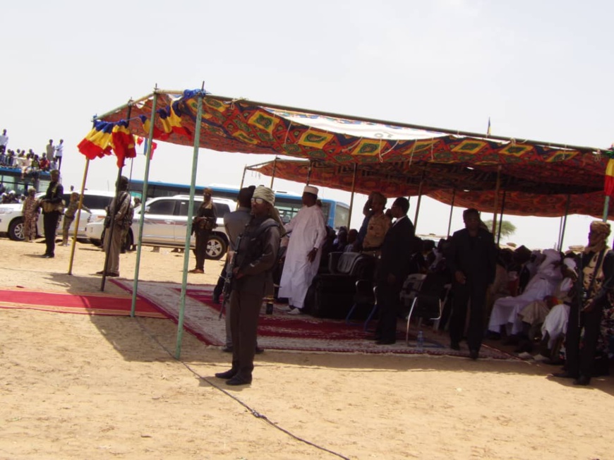 En images : visite du président de la République à Abéché