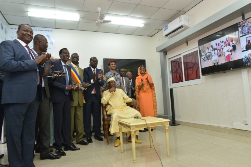 Tchad : le président échange avec des gouverneurs par visioconférence.