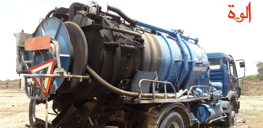 Tchad : des conditions d'hygiène dangereuses à l'abattoir d'Abéché. © Alwihda Info Tchad : des conditions d'hygiène dangereuses à l'abattoir d'Abéché. © Alwihda Info