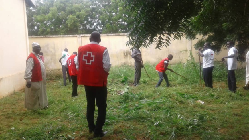 Tchad : au Sila, les volontaires se mobilisent pour la salubrité. © Alwihda Info