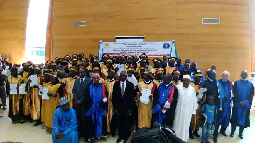Tchad : 55 médecins reçoivent leur diplôme d'Etat. © Alwihda Info Tchad : 55 médecins reçoivent leur diplôme d'Etat. © Alwihda Info