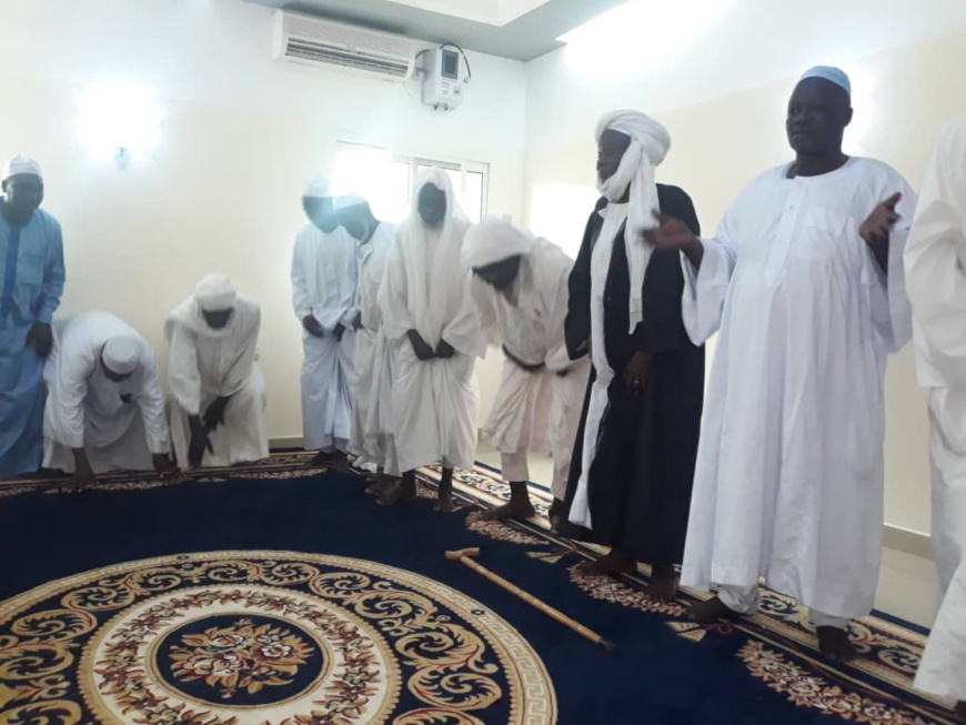 Tchad : le nouveau Sultan du Ouaddaï, Chérif Abdelhadi appelle à l'unité. © Alwihda Info Tchad : le nouveau Sultan du Ouaddaï, Chérif Abdelhadi appelle à l'unité. © Alwihda Info