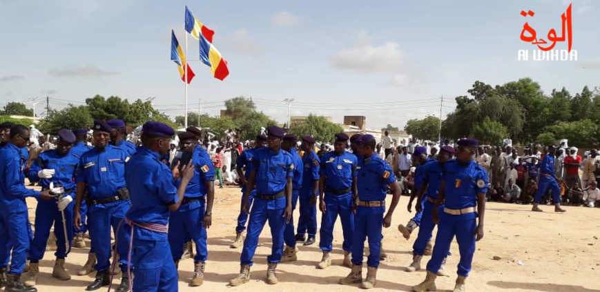 Tchad : imposant défilé militaire à Abéché Tchad : imposant défilé militaire à Abéché