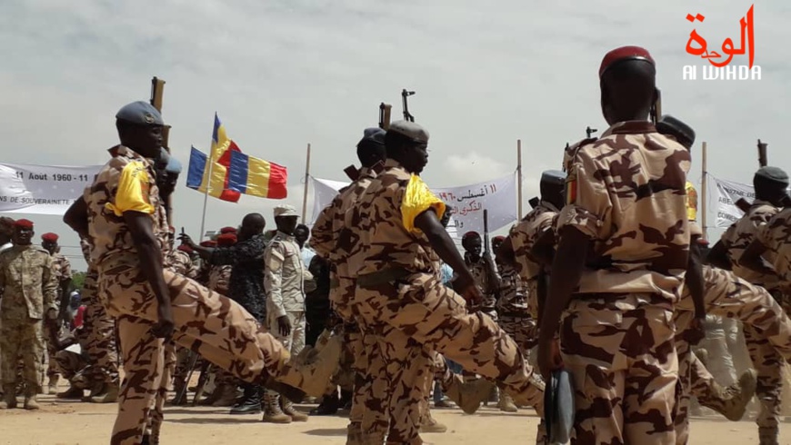 Tchad : imposant défilé militaire à Abéché Tchad : imposant défilé militaire à Abéché
