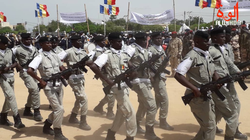 Tchad : imposant défilé militaire à Abéché Tchad : imposant défilé militaire à Abéché