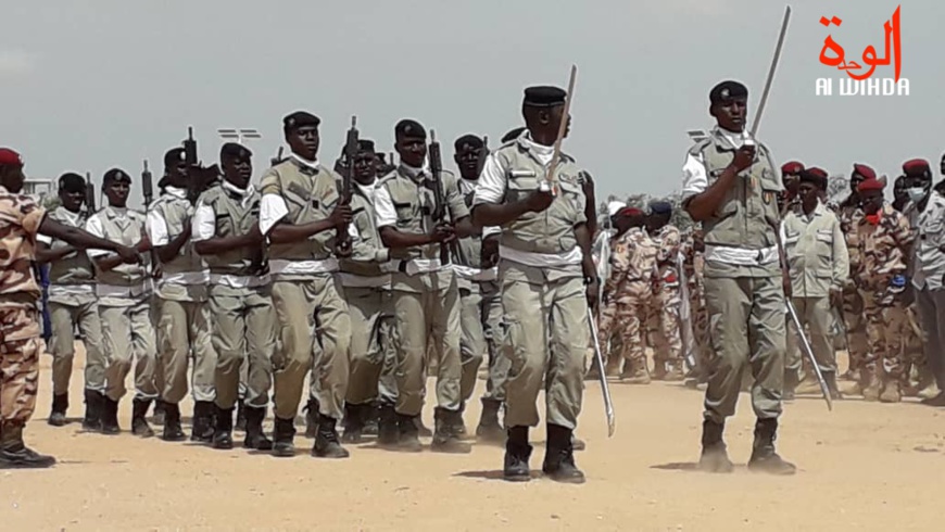 Tchad : imposant défilé militaire à Abéché Tchad : imposant défilé militaire à Abéché
