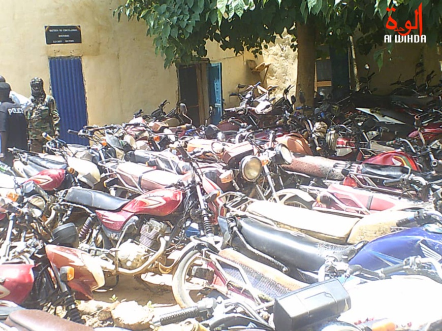 Tchad : porte à porte et rafle de motos à Goz Beida, les civils désemparés. © Alwihda Info Tchad : porte à porte et rafle de motos à Goz Beida, les civils désemparés. © Alwihda Info