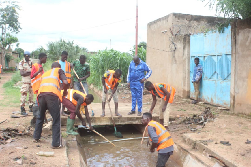 Tchad : des inondations à Moundou, le maire déplore l'incivisme. © Alwihda Info Tchad : des inondations à Moundou, le maire déplore l'incivisme. © Alwihda Info
