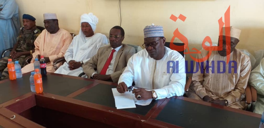 Tchad : le ministre de la Justice et le président de la Cour suprême à Abéché. © Alwihda Info Tchad : le ministre de la Justice et le président de la Cour suprême à Abéché. © Alwihda Info