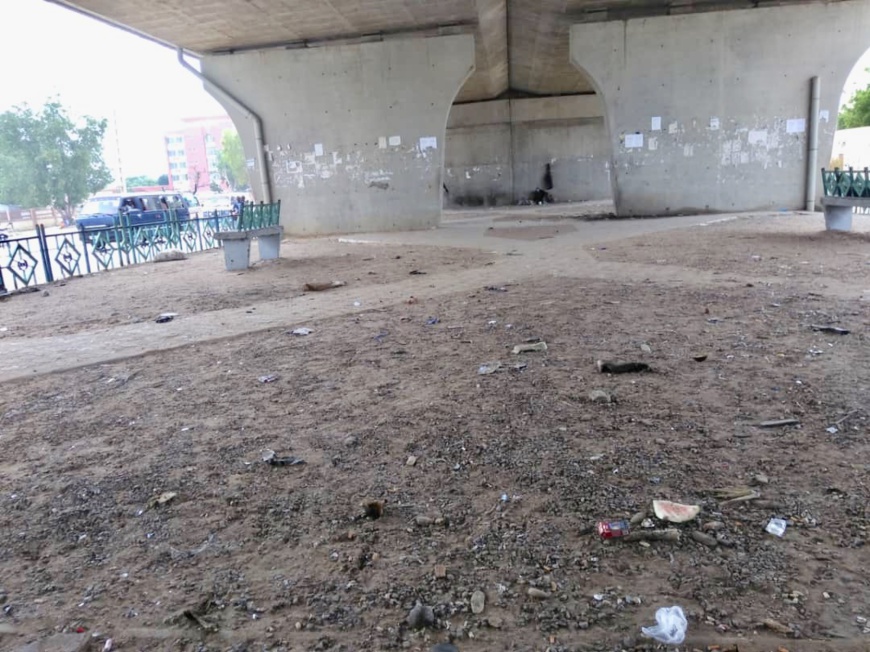 Tchad : sous les viaducs de N'Djamena, l'incivisme et l'insécurité. © Alwihda Info