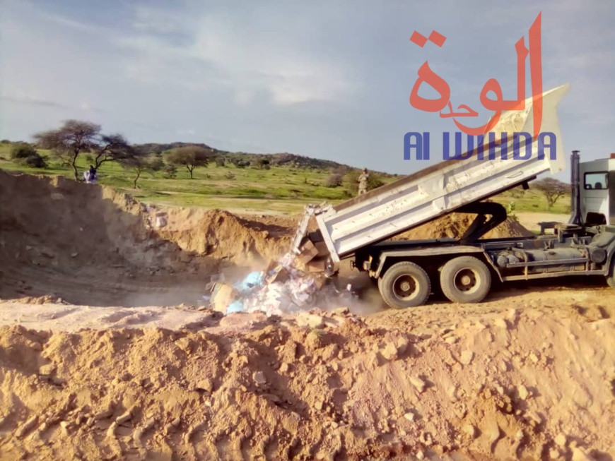 En images : retour sur la visite du ministre de la Justice Djimet Arabi à l'Est du Tchad En images : retour sur la visite du ministre de la Justice Djimet Arabi à l'Est du Tchad