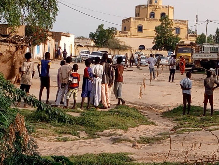 Tchad : heurts au Palais Royal d'Abéché, un gendarme fauché par une balle Tchad : heurts au Palais Royal d'Abéché, un gendarme fauché par une balle