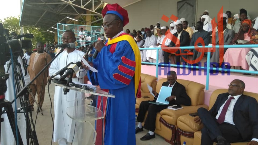 Tchad : 674 lauréats reçoivent leur diplôme de fin d'études universitaires. © Alwihda Info