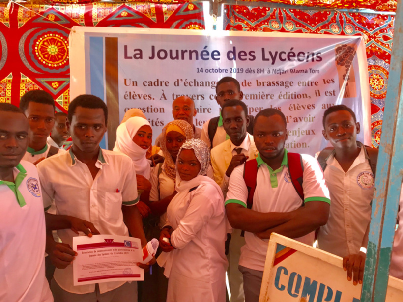 Tchad : les Lycéens célèbrent leur journée et s’engagent pour le vivre-ensemble Tchad : les Lycéens célèbrent leur journée et s’engagent pour le vivre-ensemble