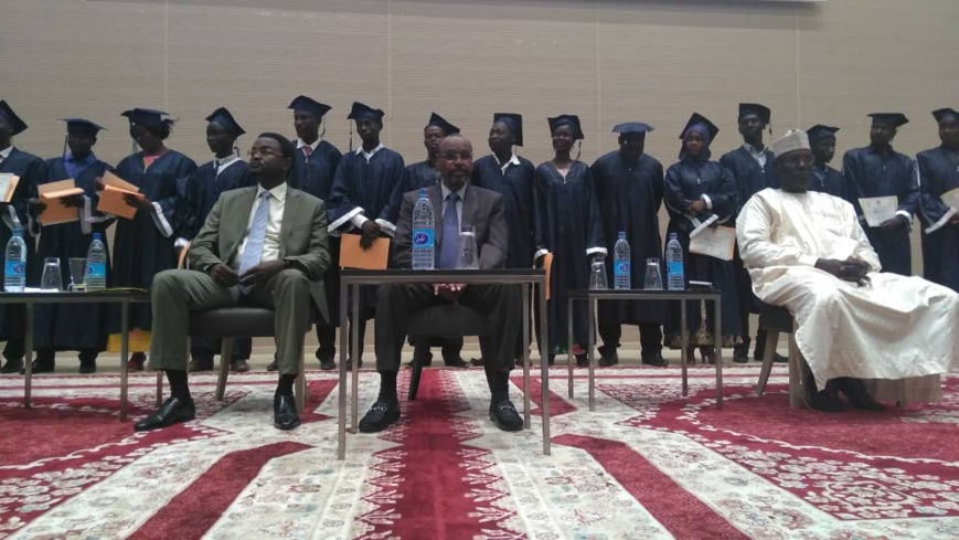 Tchad : 371 lauréats de l'INJS reçoivent leur diplôme et espèrent l'intégration. © Alwihda Info Tchad : 371 lauréats de l'INJS reçoivent leur diplôme et espèrent l'intégration. © Alwihda Info