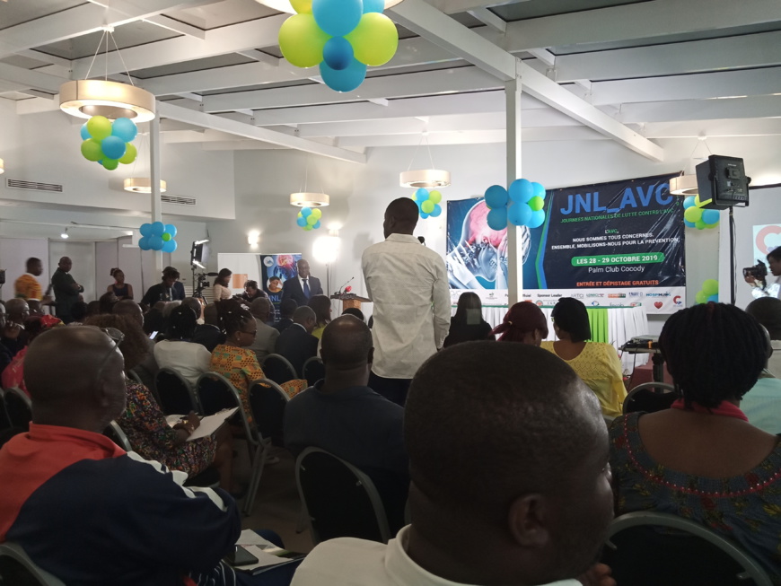 Côte d’Ivoire/Lutte contre les AVC : « La prévention pour tous est essentielle,…. », déclare le ministre de la Santé, Dr Aka Aouélé Côte d’Ivoire/Lutte contre les AVC : « La prévention pour tous est essentielle,…. », déclare le ministre de la Santé, Dr Aka Aouélé