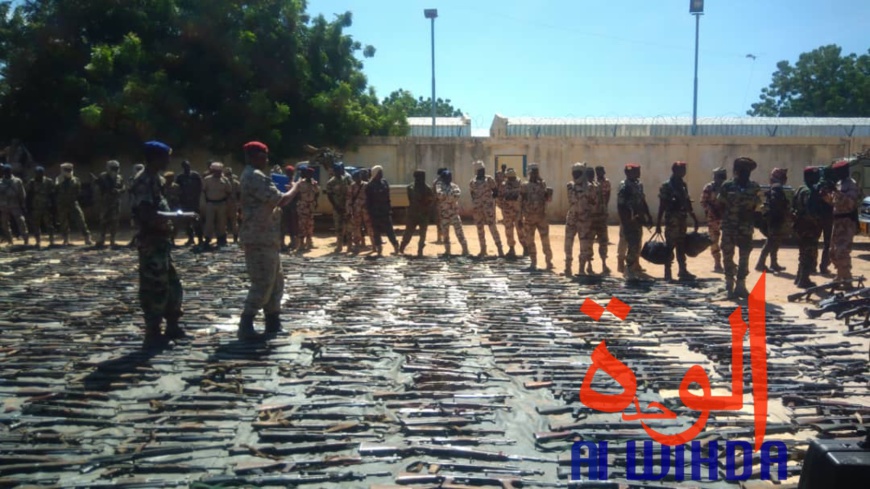 Tchad : un impressionnant arsenal de guerre présenté au ministre de la défense Tchad : un impressionnant arsenal de guerre présenté au ministre de la défense