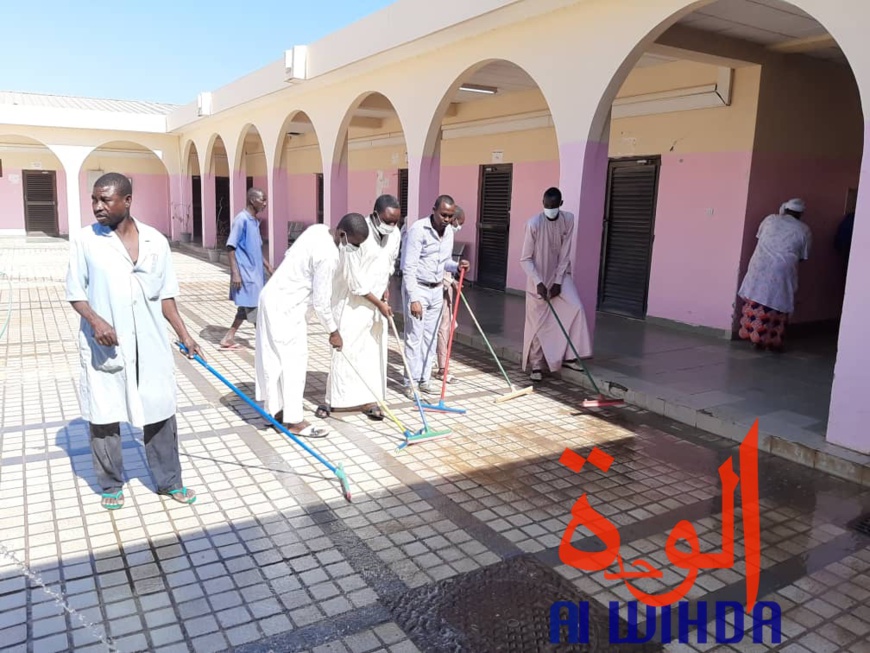Tchad : une opération de salubrité à l'hôpital de la liberté