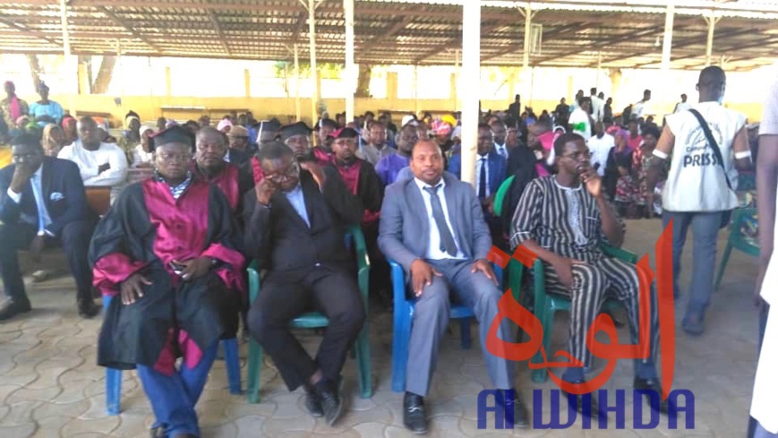 Tchad : le corps de Maître Nadji Madou rapatrié, un grand hommage au défunt Tchad : le corps de Maître Nadji Madou rapatrié, un grand hommage au défunt