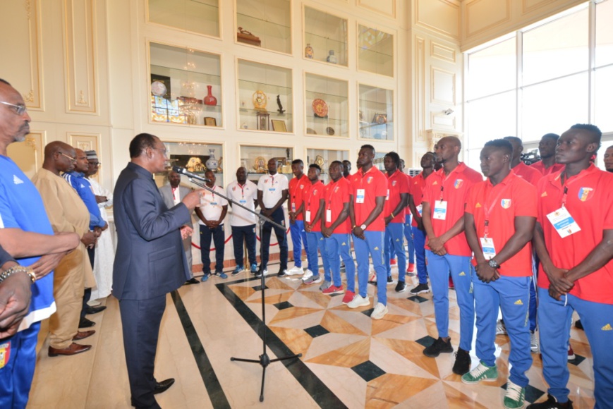 Tchad-Mali : Idriss Déby va suivre le match de foot à la télévision. © PR Tchad-Mali : Idriss Déby va suivre le match de foot à la télévision. © PR